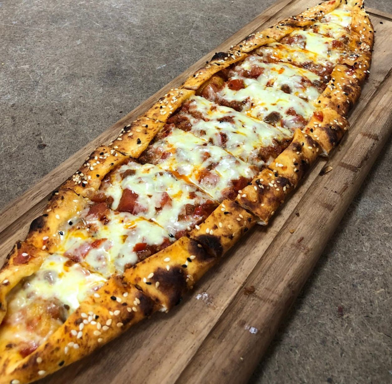 KUŞBAŞILI KAŞARLI PİDE