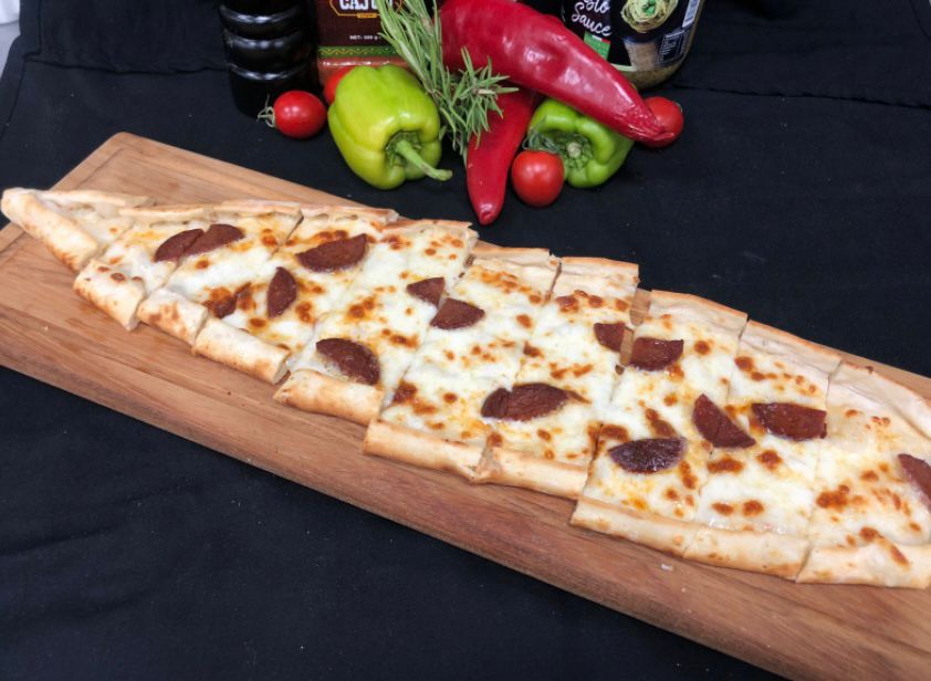 SUCUKLU KAŞARLI PİDE